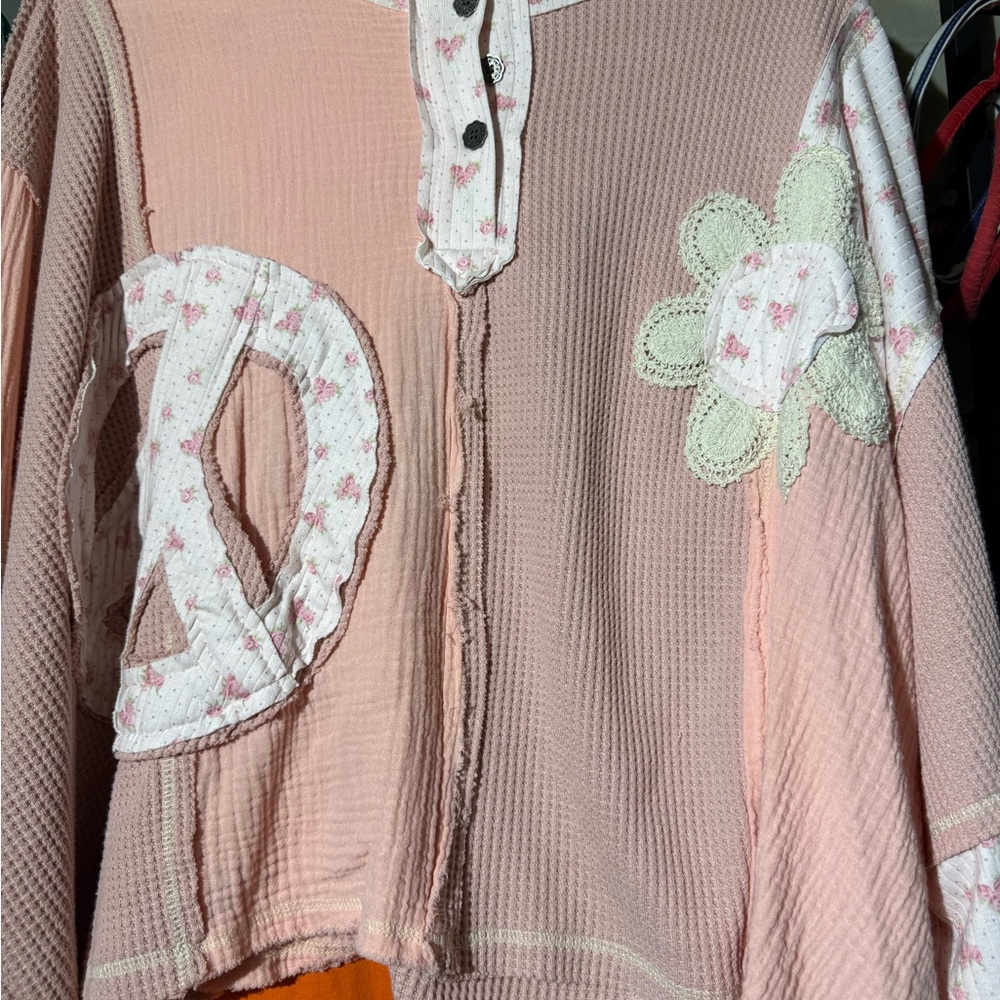 POL Soft Pink Patchwork Floral Button Front Top N… - image 1